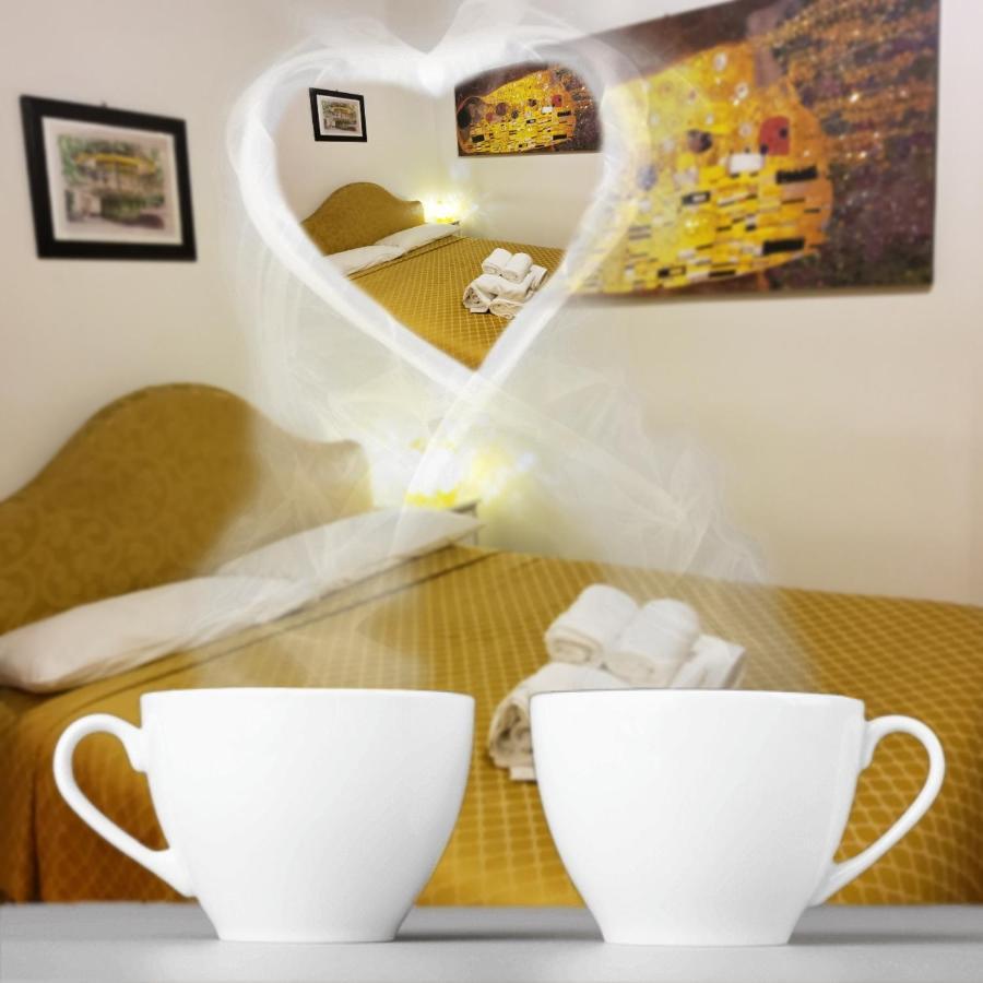Amalfitani Salerno Centro Bed & Breakfast Ngoại thất bức ảnh