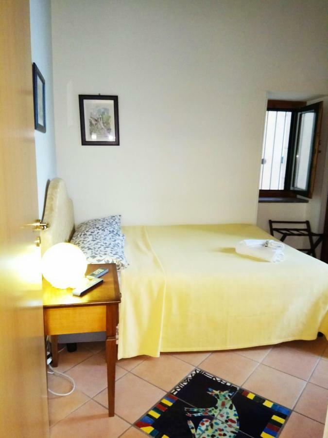 Amalfitani Salerno Centro Bed & Breakfast Ngoại thất bức ảnh